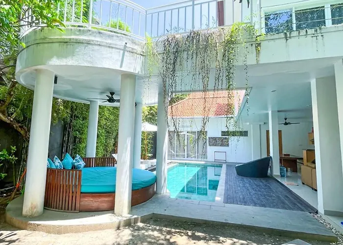 Sunset Escape Villa, Steps From Villa *