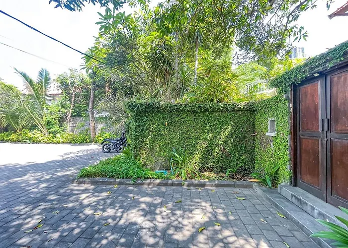 Sunset Escape Villa, Steps From Villa *