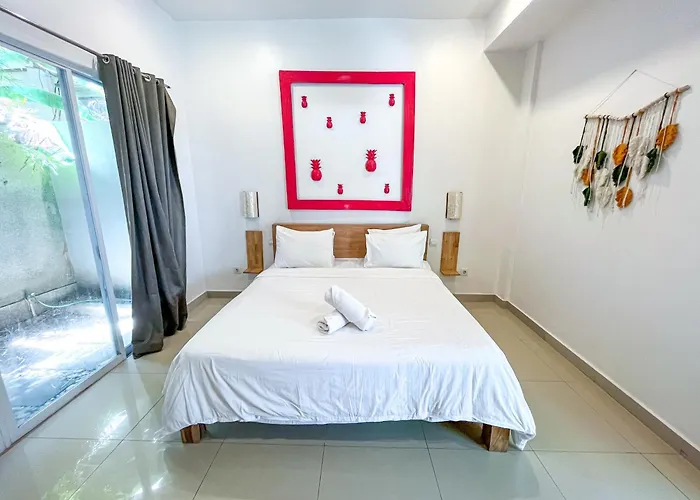 Villa Sunset Escape Villa, Steps From Seminyak