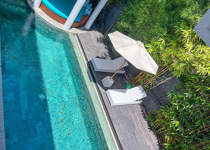Sunset Escape Villa, Steps From