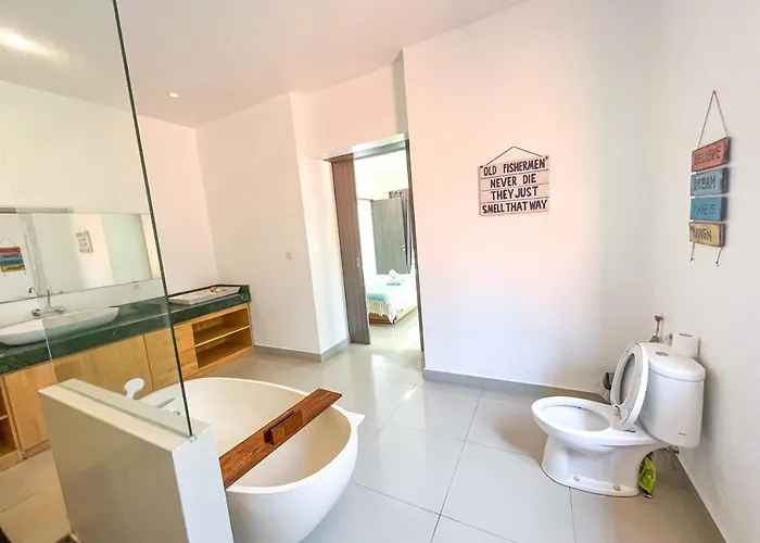 Sunset Escape Villa, Steps From Villa *