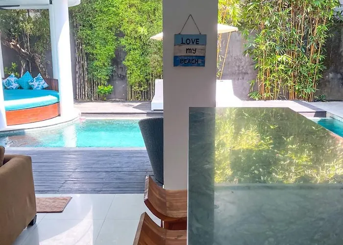 Sunset Escape Villa, Steps From Villa Seminyak